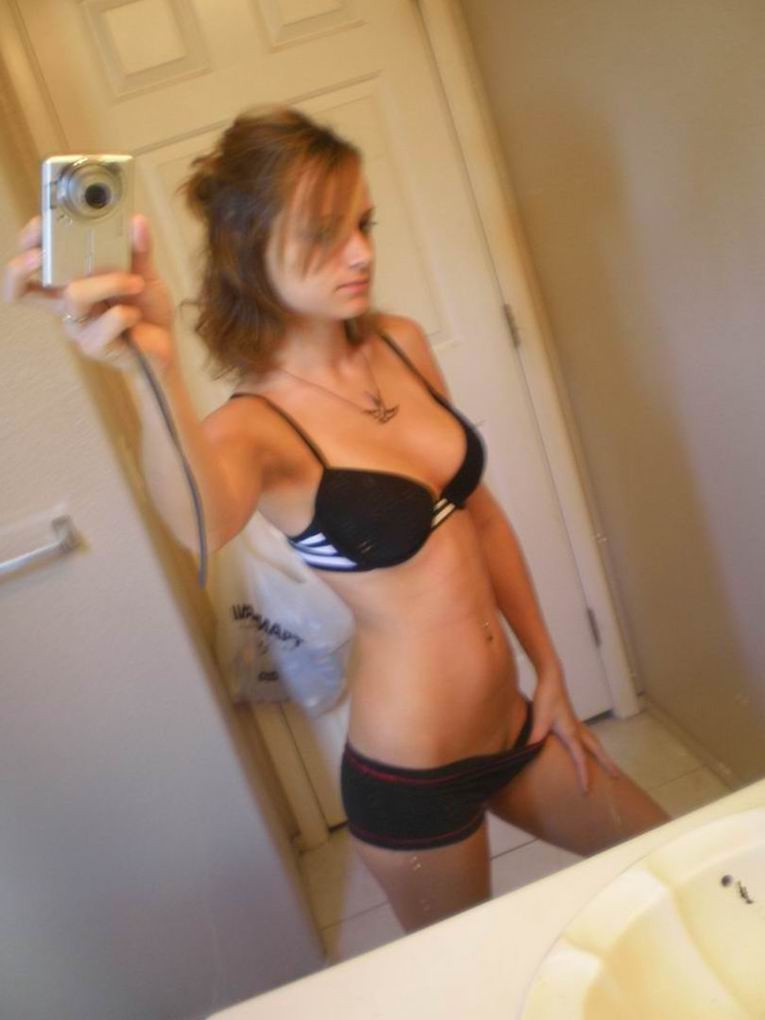 Gratis sex met deze geile meid?